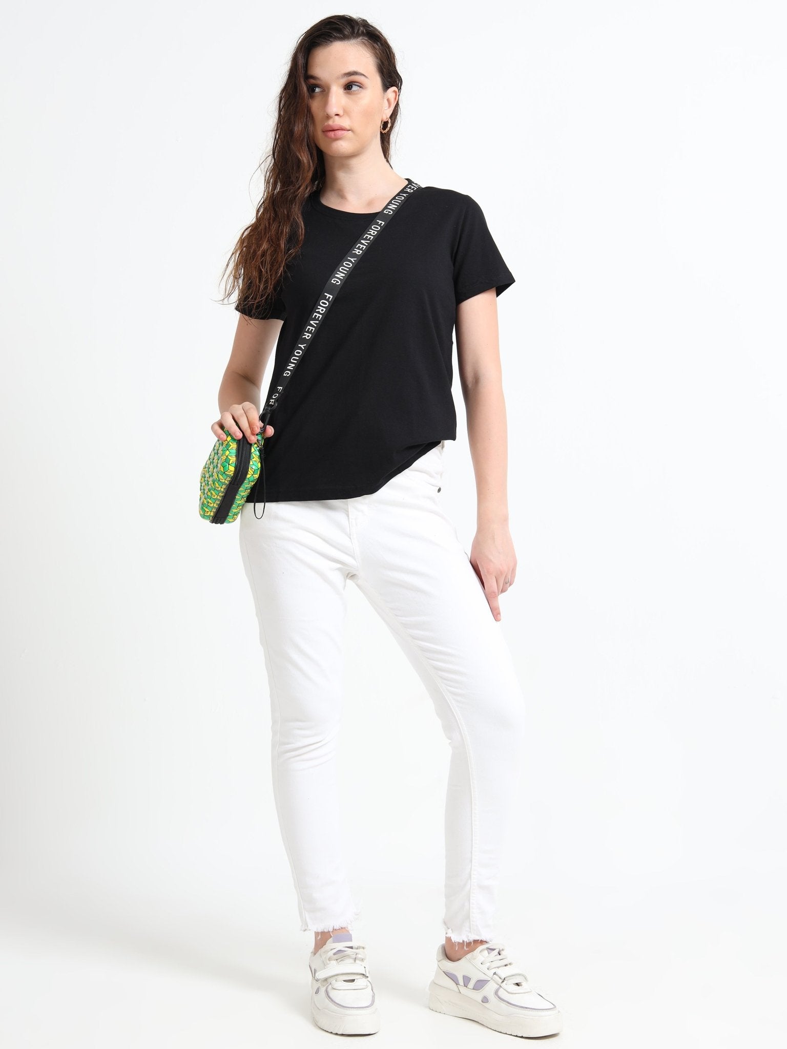 TOPS | WOMEN | BLACK - Teestra